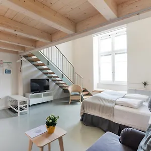 https://vorgarten-apartments-central-new-and-stylish-for-your.vienna-besthotels.com